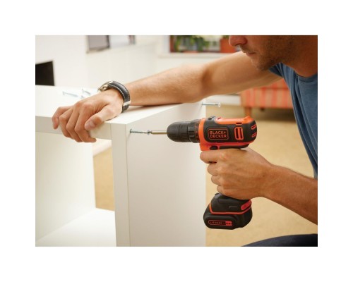 Аккумуляторная дрель-шуруповерт BLACK+DECKER BDCDD12