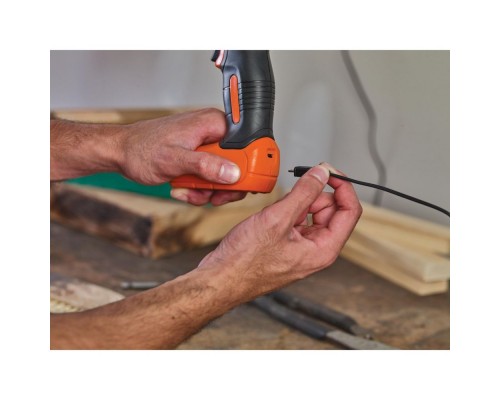 Ультра-компактная аккумуляторная дрель-шуруповерт BLACK+DECKER BDCD8