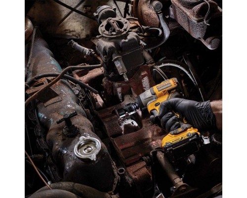 Гайковерт ударный аккумуляторный бесщеточный DeWALT DCF902N