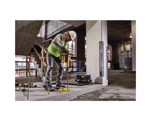 Аккумуляторный перфоратор бесщеточный SDS-MAX DeWALT DCH614N