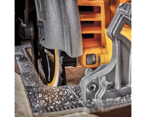 Пила дисковая аккумуляторная бесщеточная DeWALT DCS573NT