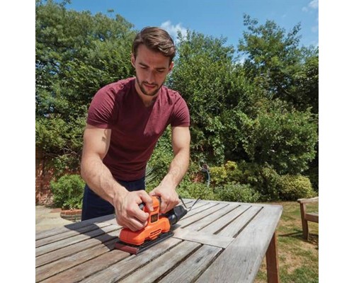 Шлифмашина вибрационная сетевая BLACK+DECKER BEW220