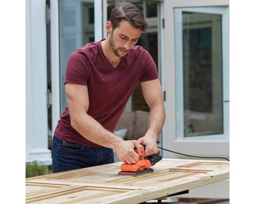 Шлифмашина вибрационная сетевая BLACK+DECKER BEW220