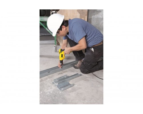 Шурупокрут мережевий STANLEY STDR5206