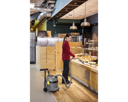 Пылесос для сухой и влажной уборки Karcher NT 22/1 Ap