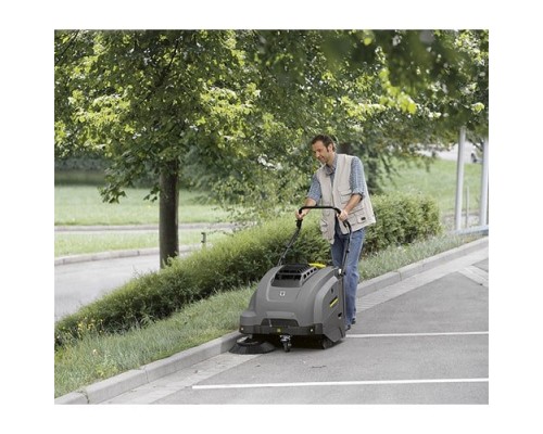 Підмітально-всмоктуюча машина Karcher KM 75/40 W G