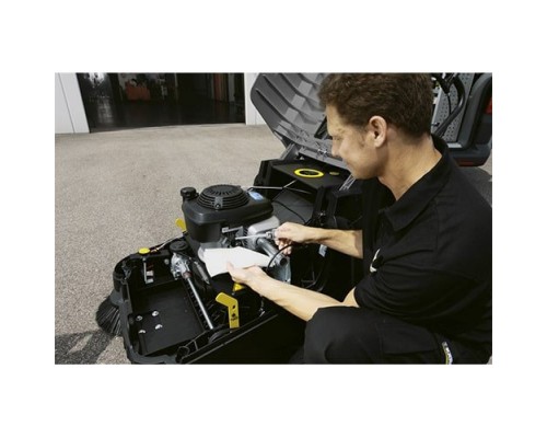 Підмітально-всмоктуюча машина Karcher KM 75/40 W G
