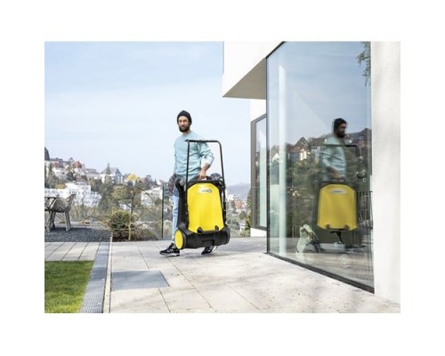 Ручна підмітальна машина Karcher S 6 Twin
