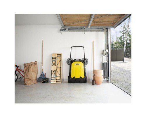 Ручна підмітальна машина Karcher S 6 Twin