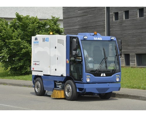 Підмітально-прибиральна машина Macroclean M40 Plus Stage3 (EU4)