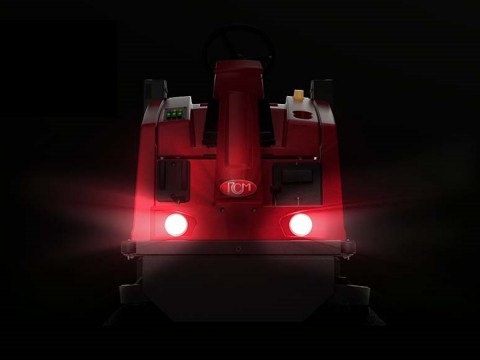 LED-освітлення: максимальна видимість і безпека в професійних машинах RCM