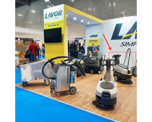 Підлогомийна машина LAVOR Dart 36 B з зарядним пристроєм в комплекті