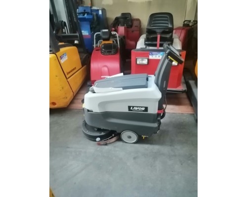 Підлогомийна машина LAVOR Dynamic 45 E