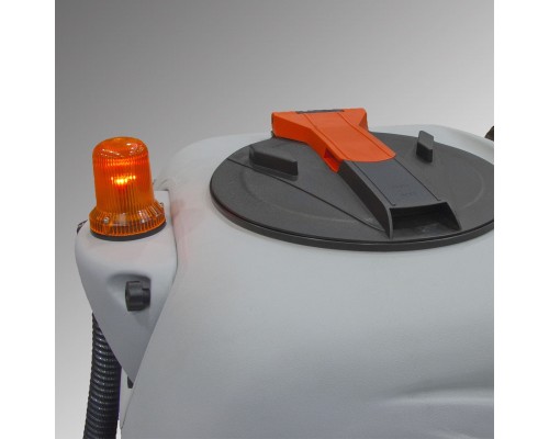 Підлогомиюча машина з місцем оператора LAVOR Comfort S-R 90